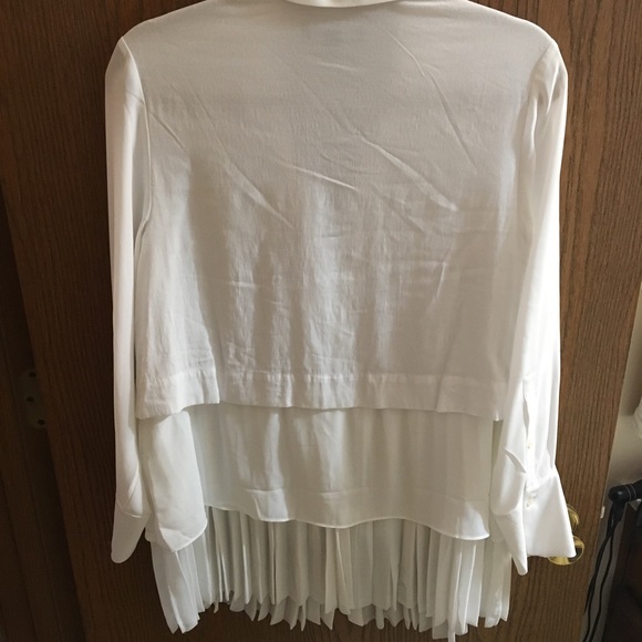 Banana Republic White Button Down Blouse - Picture 4 of 4